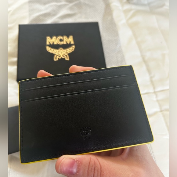 MCM cardholder NEW FULL INCLUSION - Picture 4 of 7